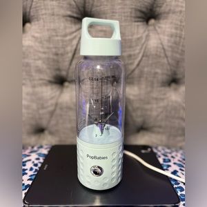 PopBabies portable blender in corolina blue - new no box